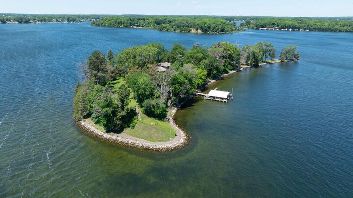 Property Photo: 1000 Gale Island MN 55331