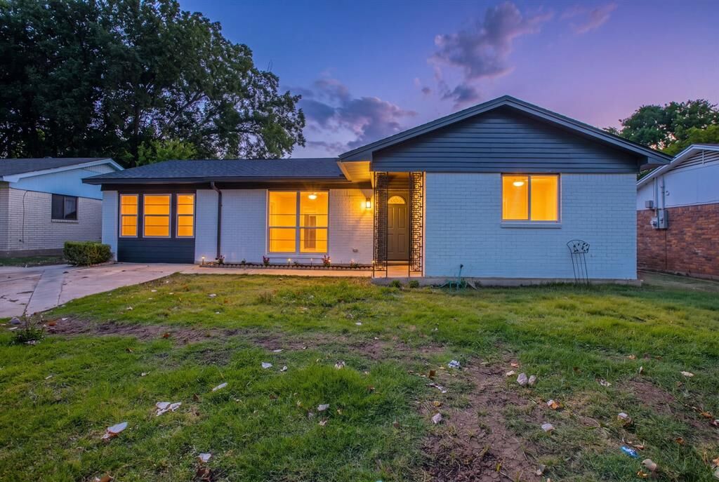 Property Photo:  4133 Sherry Lane  TX 76711 