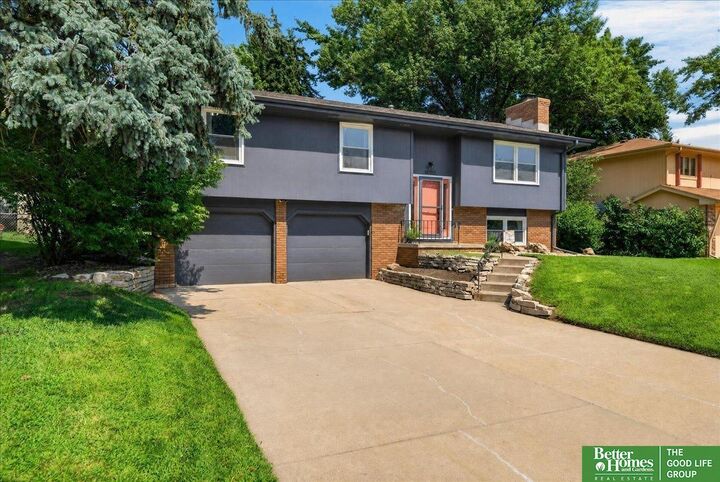 Property Photo: 16058 Oak Street NE 68130