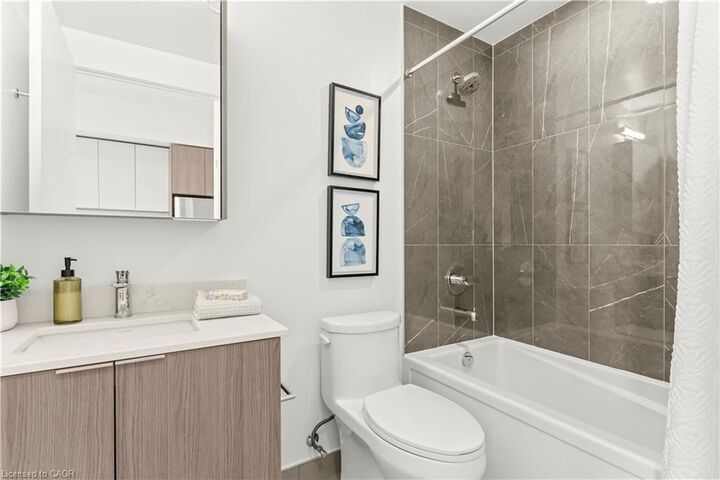 Property Photo:  500 Upper Wellington Street 352  ON L9A 0C7 