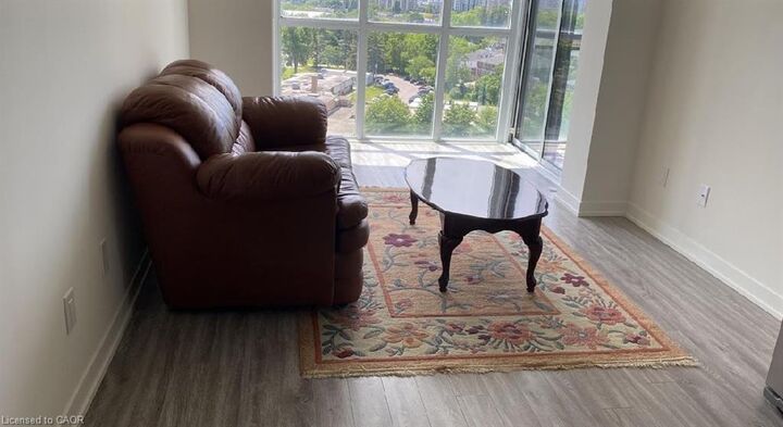 Property Photo:  128 King Street N 1508  ON N2J 2X9 