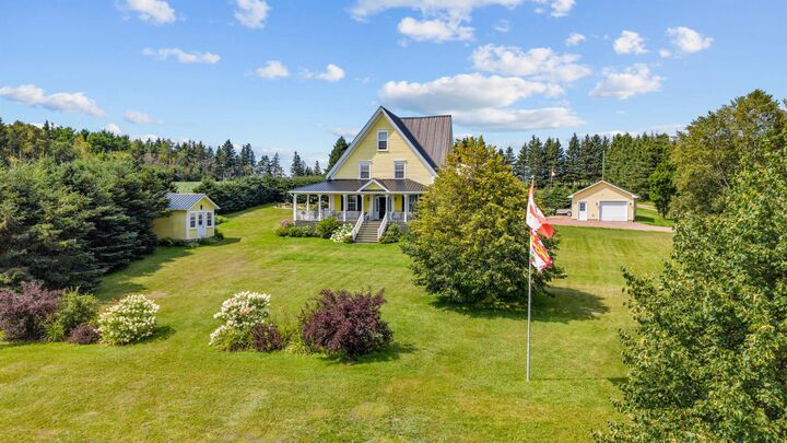 Property Photo: 15 Cherry Lane PE C0B 1M0