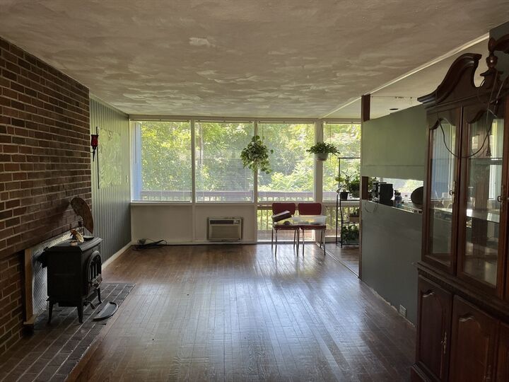 Property Photo:  41 Iroquois Street  MA 01602 