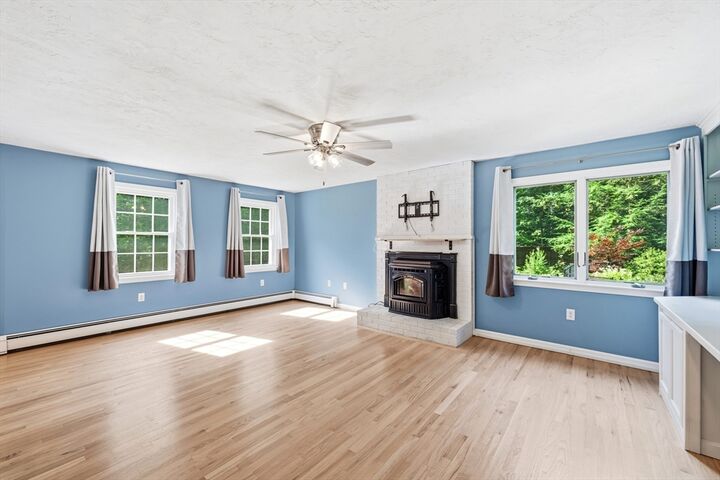 Property Photo: 711 Chicopee Row MA 01450