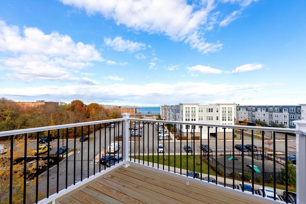 Property Photo:  393 Court St Unit 7  MA 02360 