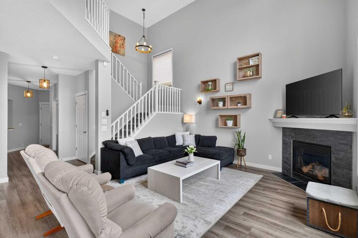 Property Photo: 21 Morningside Bay SW AB T4B 0K6
