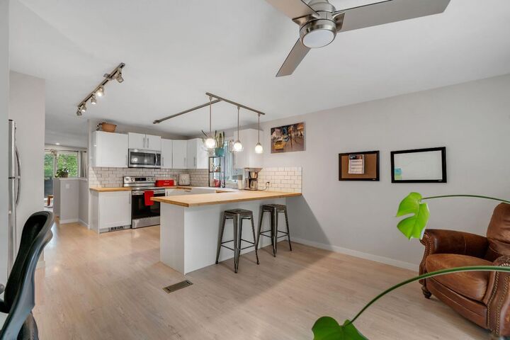 Property Photo: 431 37 Street SW AB T3C 1R7