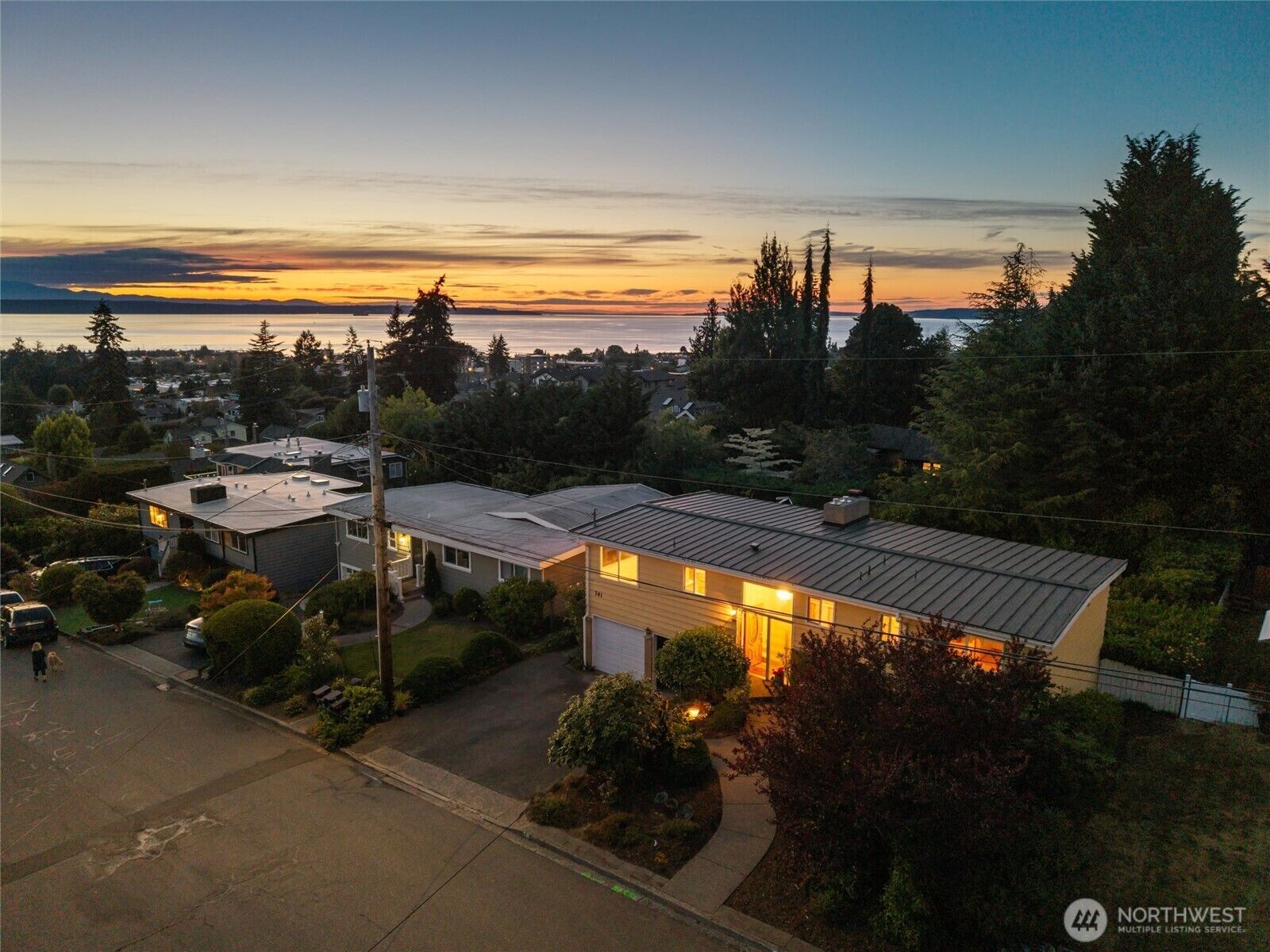 Property Photo: 741 Hemlock Street WA 98020