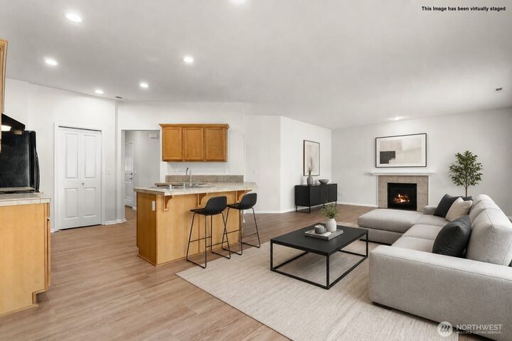 Property Photo:  4131 SE 167th Place SE Place SE 14  WA 98012 