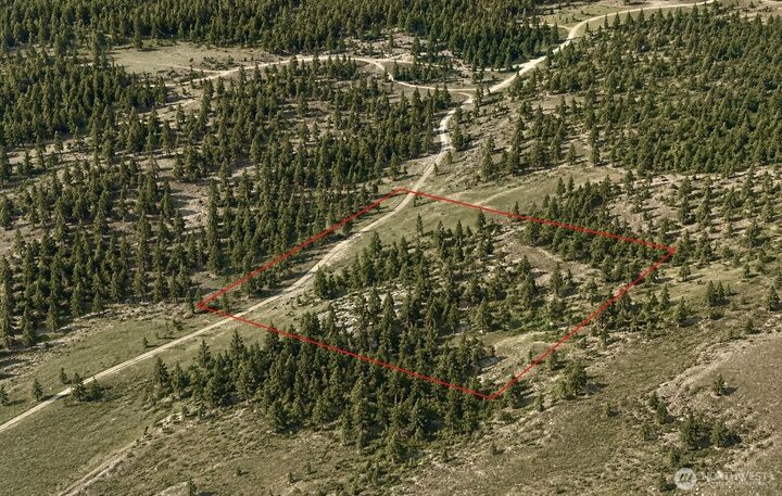 Property Photo:  580  Pontiac Ridge Road  WA 98844 