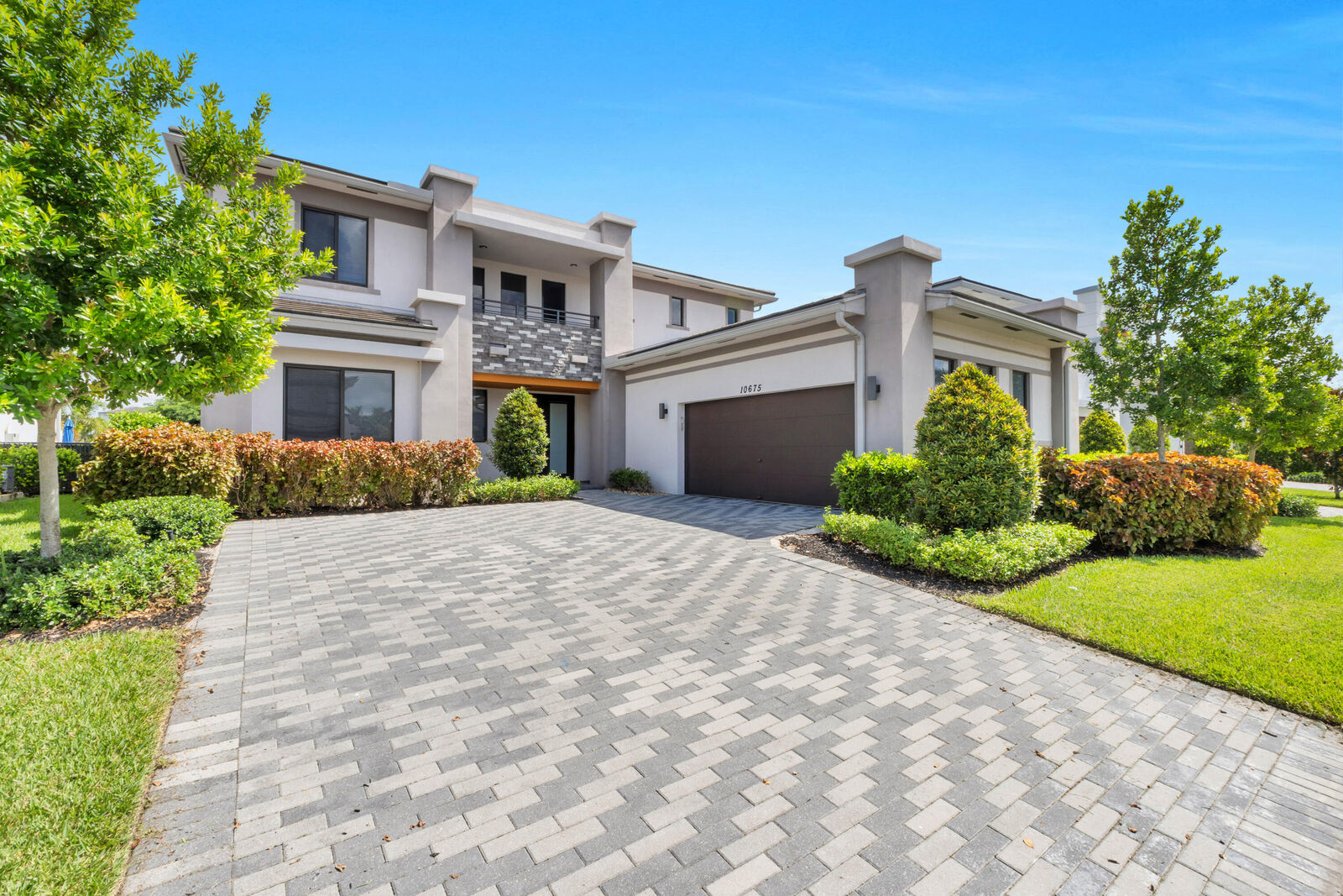 Property Photo: 10675 Coral Street FL 33076