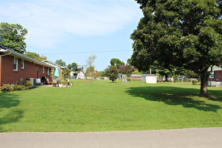 Property Photo:  226 Lawson Street  KY 42171 