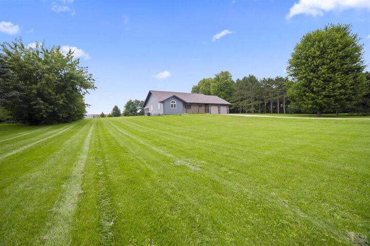 Property Photo:  6548 N Ron Road  WI 53536 