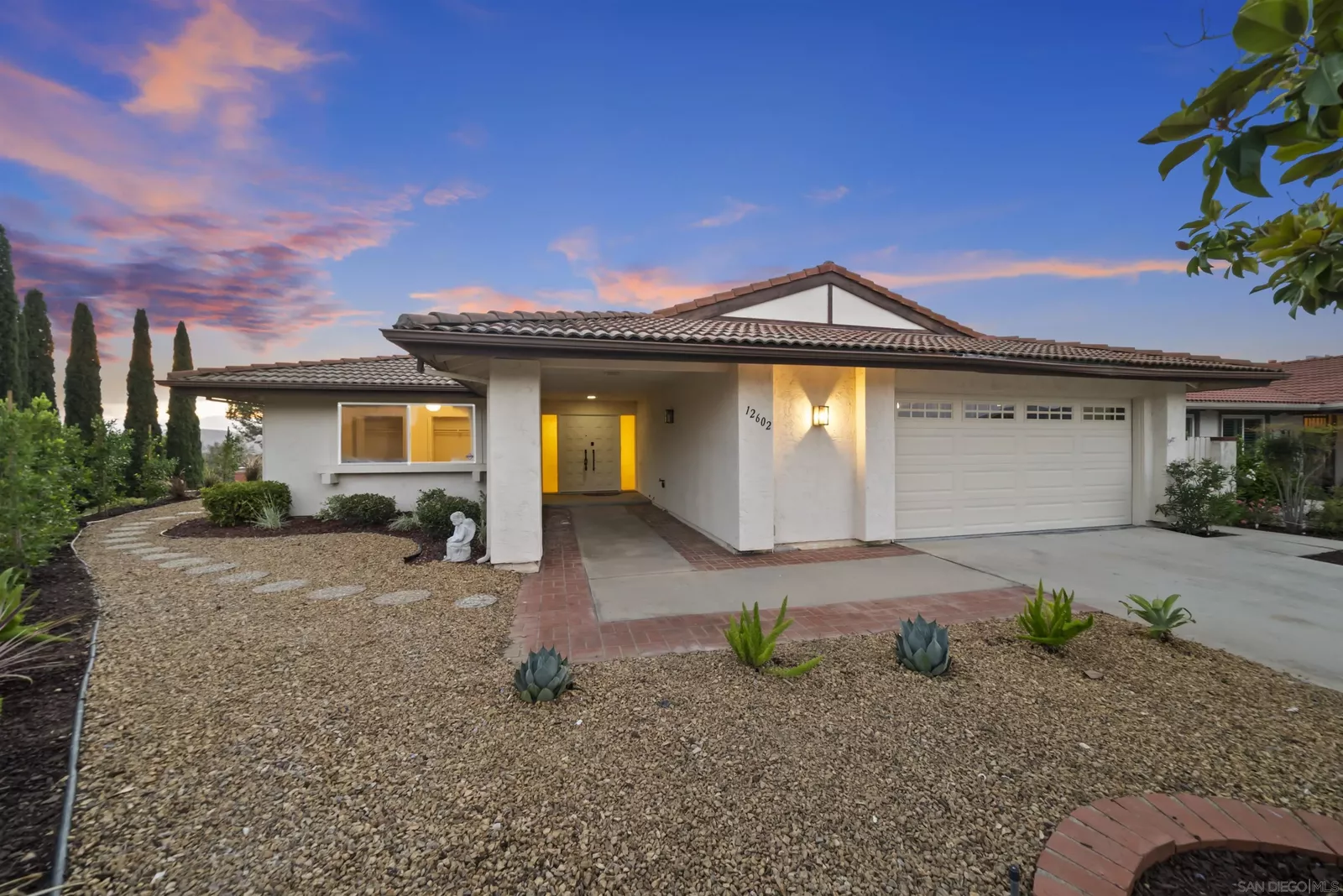 Property Photo: 12602 Senda Acantilada CA 92128