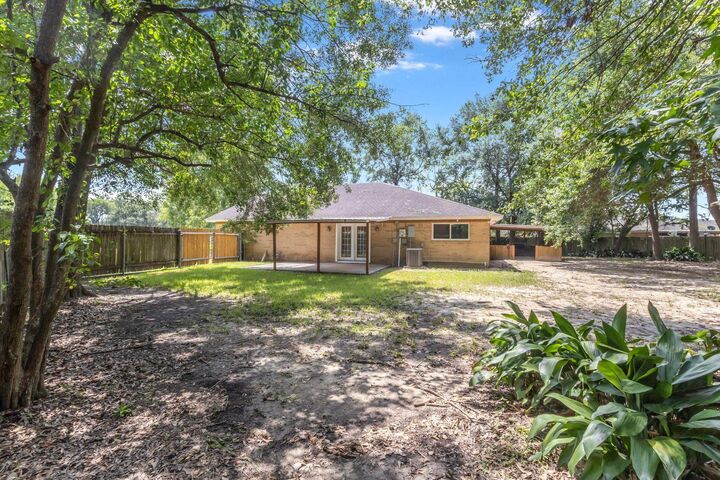 Property Photo: 6480 Dakota TX 77708