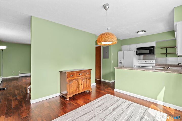 Property Photo: 120 Wooster Street Q CT 06511