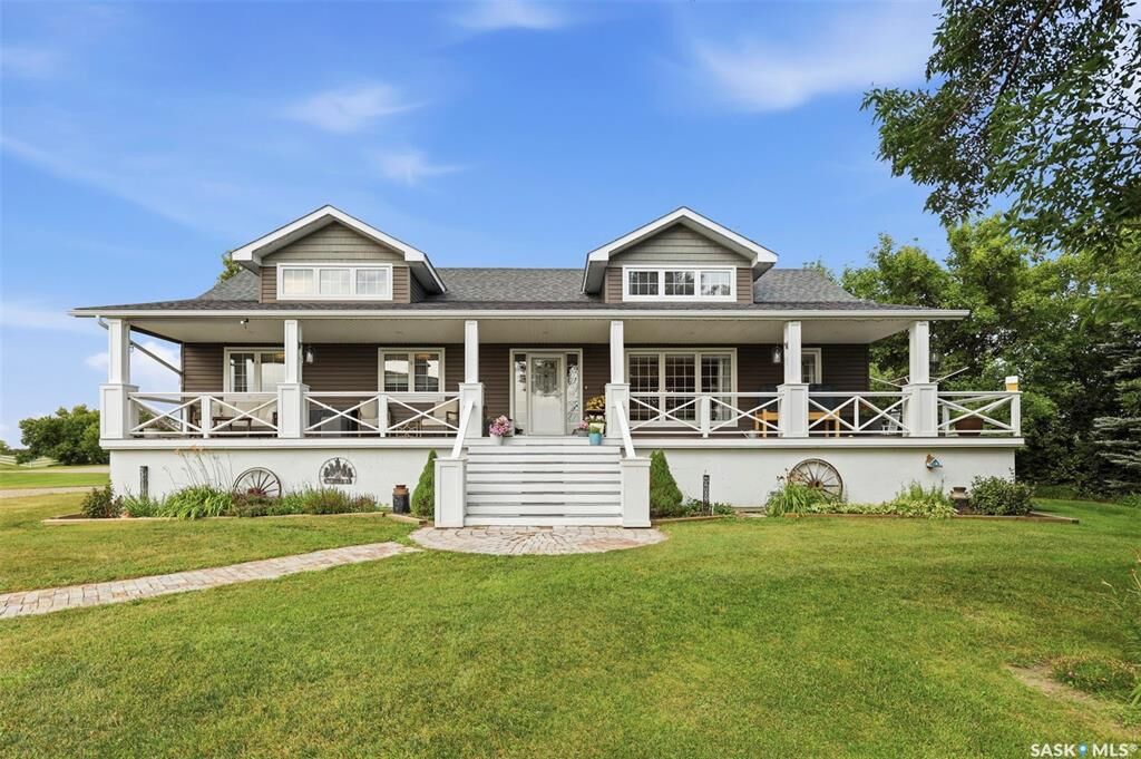 Property Photo: Naismith Acreage Viscount Rural Address SK S0K 4M0