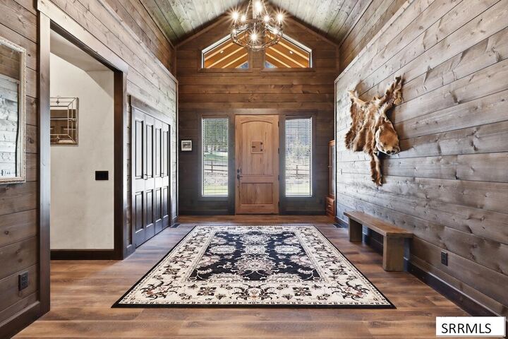 Property Photo:  7 Delaney Lane  ID 83466 