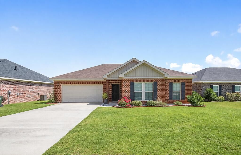 Property Photo: 219 Belhaven AL 36303