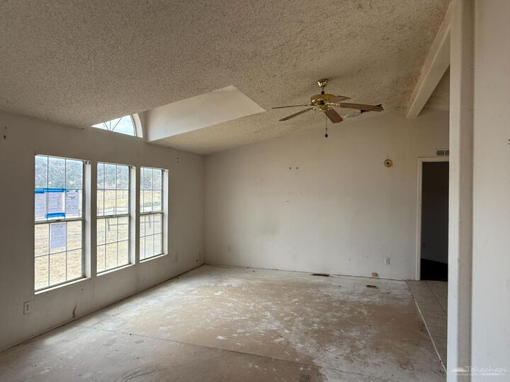 Property Photo:  28000 Cummings Valley Road  CA 93561 