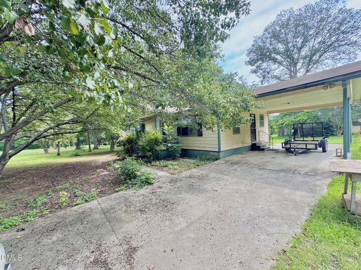 Property Photo: 362 Country Acres Road NC 27537