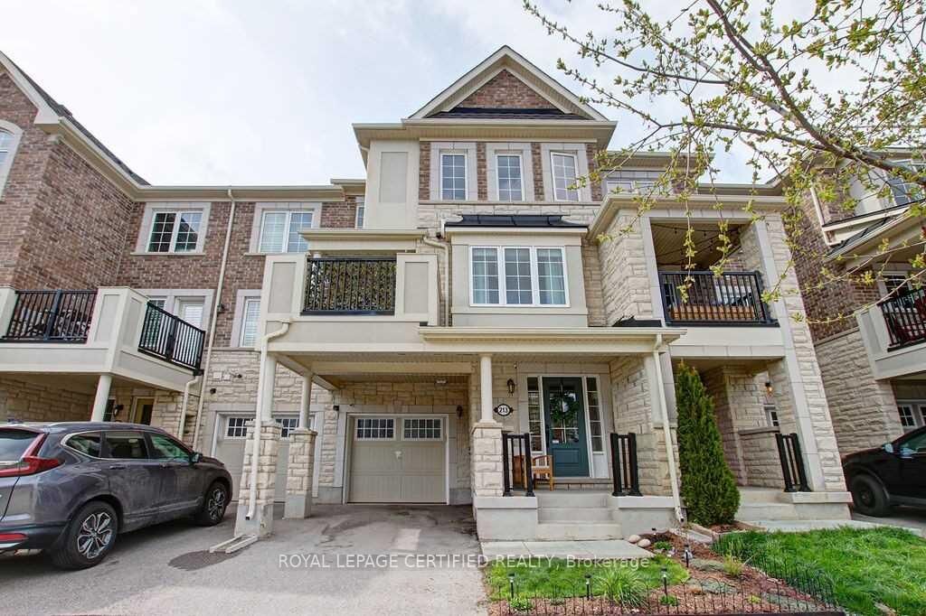 Property Photo: 213 Betsy Drive N ON L6M 0V1