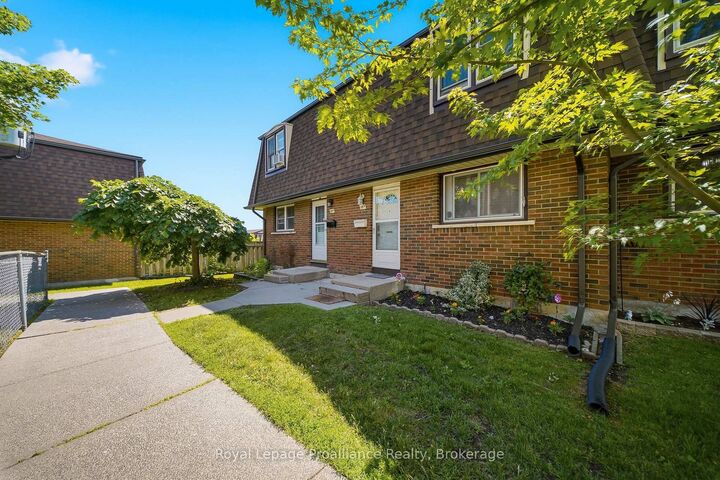 Property Photo: 19 Prince Of Wales Drive B ON K8P 2T5