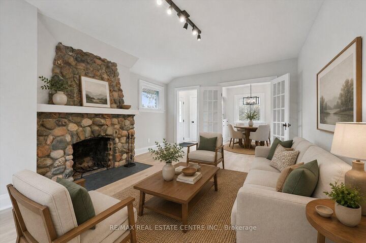 Property Photo:  651 Dundas Street S  ON N1R 5S2 