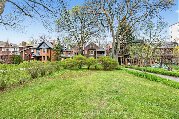 Property Photo: 129 Indian Road ON M6R 2V5