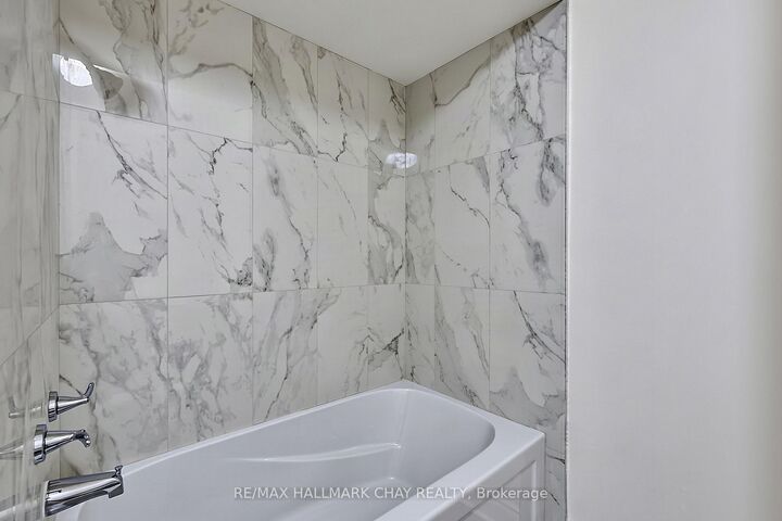 Property Photo: 29 Porritt Street ON L4N 6Y3
