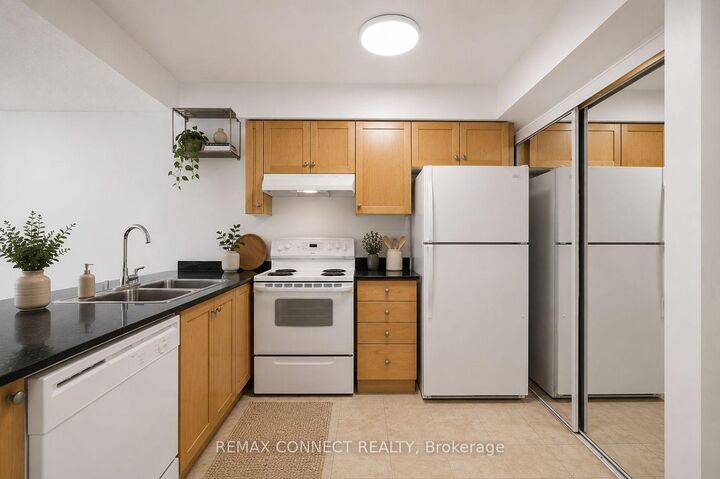 Property Photo: 313 Richmond Street E 1254 ON M5A 4S7