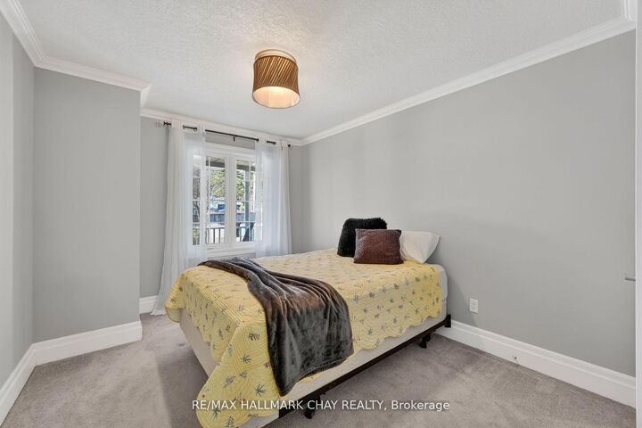Property Photo: 19 Greenway Drive ON L9Z 0E6