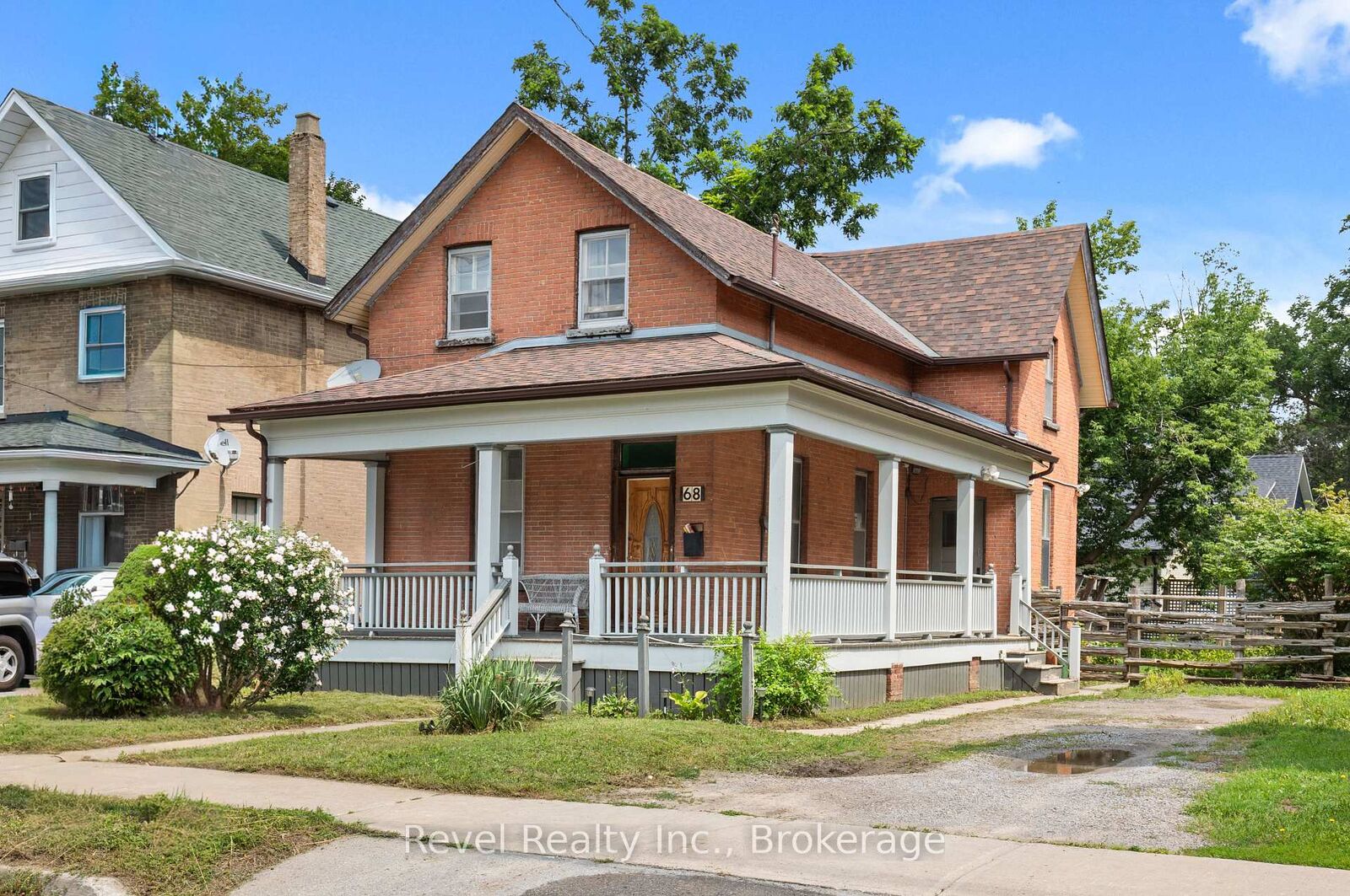 Property Photo: 68 William Street S ON K9V 3A8