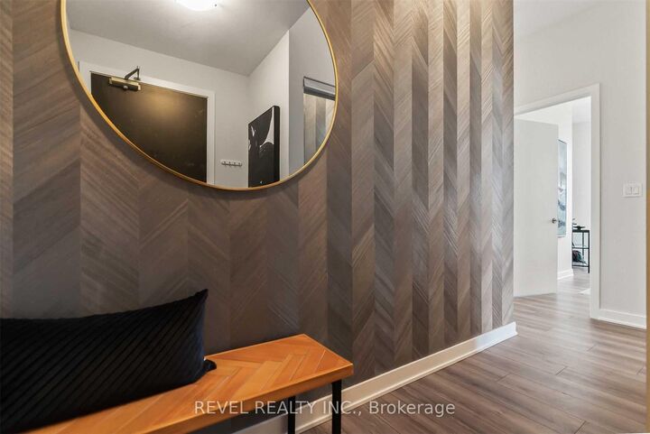Property Photo: 50 Bruyeres Mews 215 ON M5V 0H8