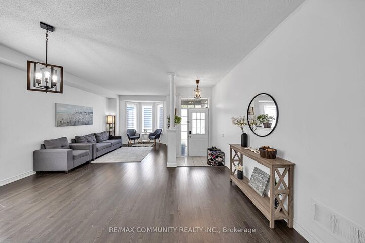 Property Photo: 129 Mingay Avenue ON L6E 0S6