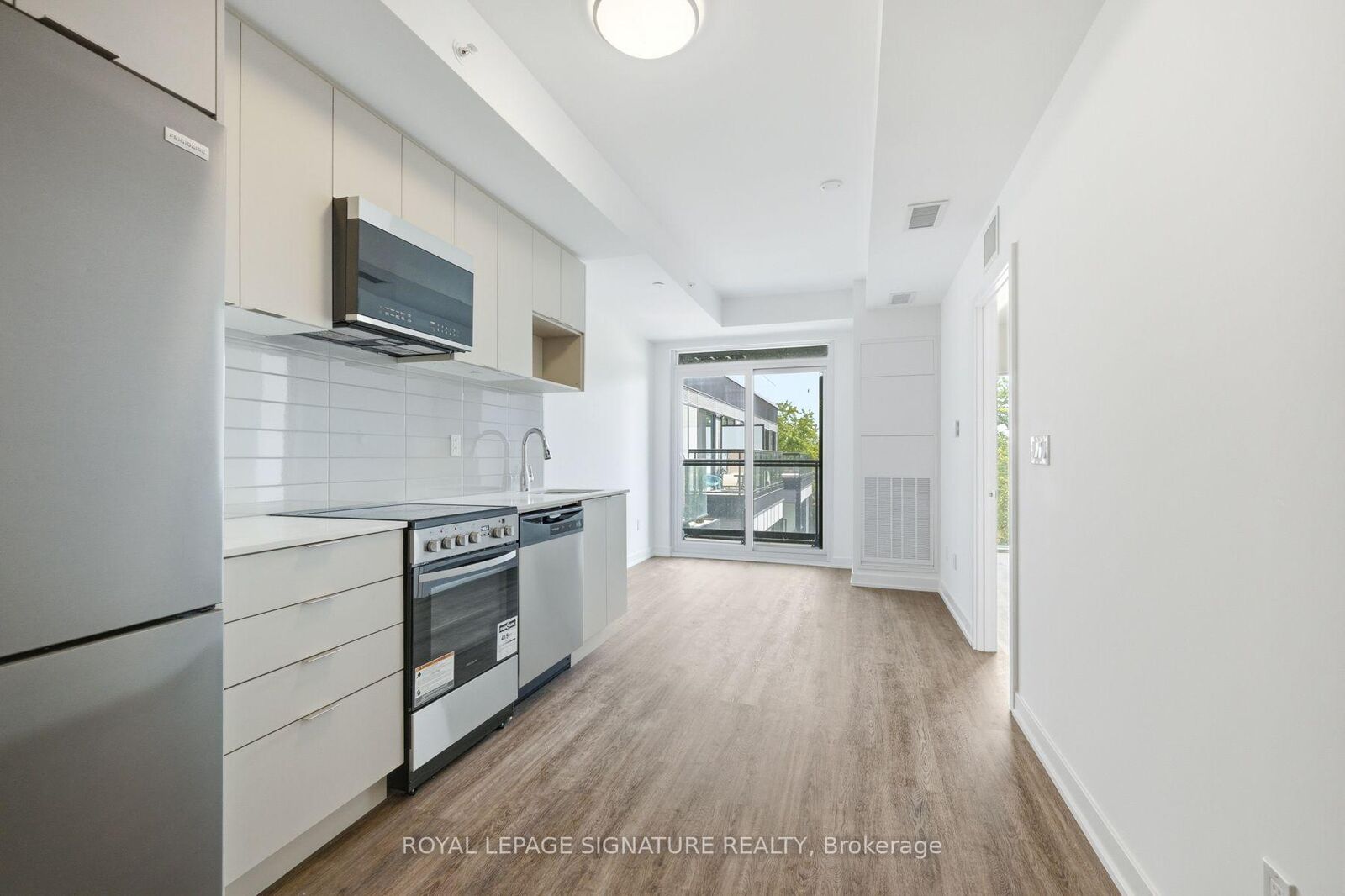 Property Photo:  4569 Kingston Road 405  ON M1E 2P2 