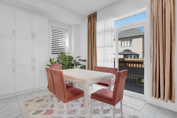 Property Photo: 206 Dog Wood Boulevard ON L9N 0X1