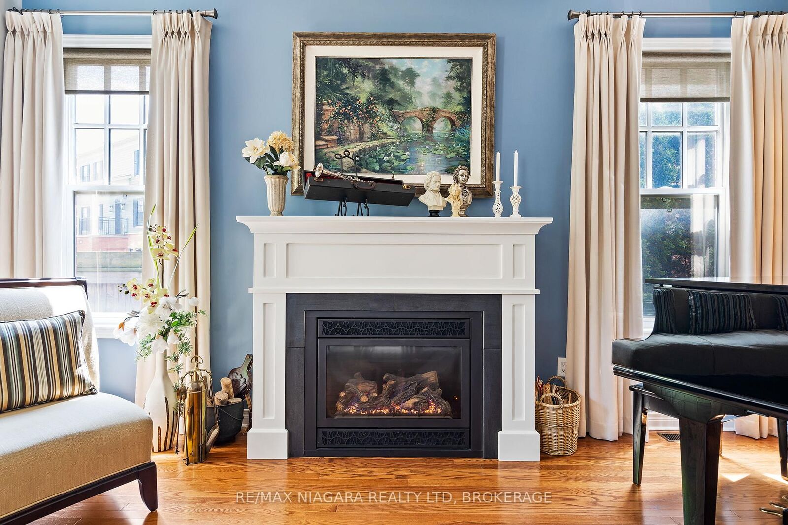 Property Photo:  96 Garrison Village Drive  ON L0S 1J0 