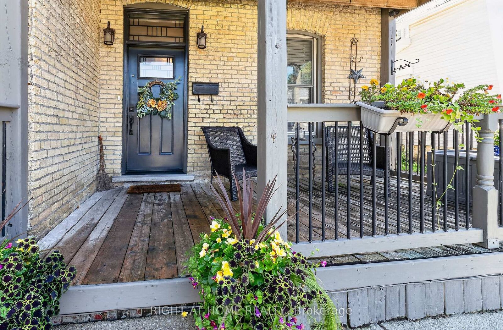 Property Photo:  41 Hincks Street  ON N5R 3N8 