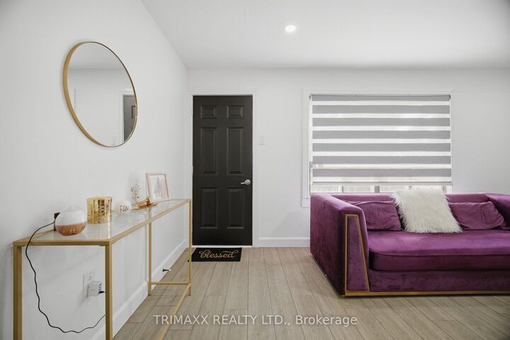 Property Photo:  34 Dover Road  ON L3B 2T9 