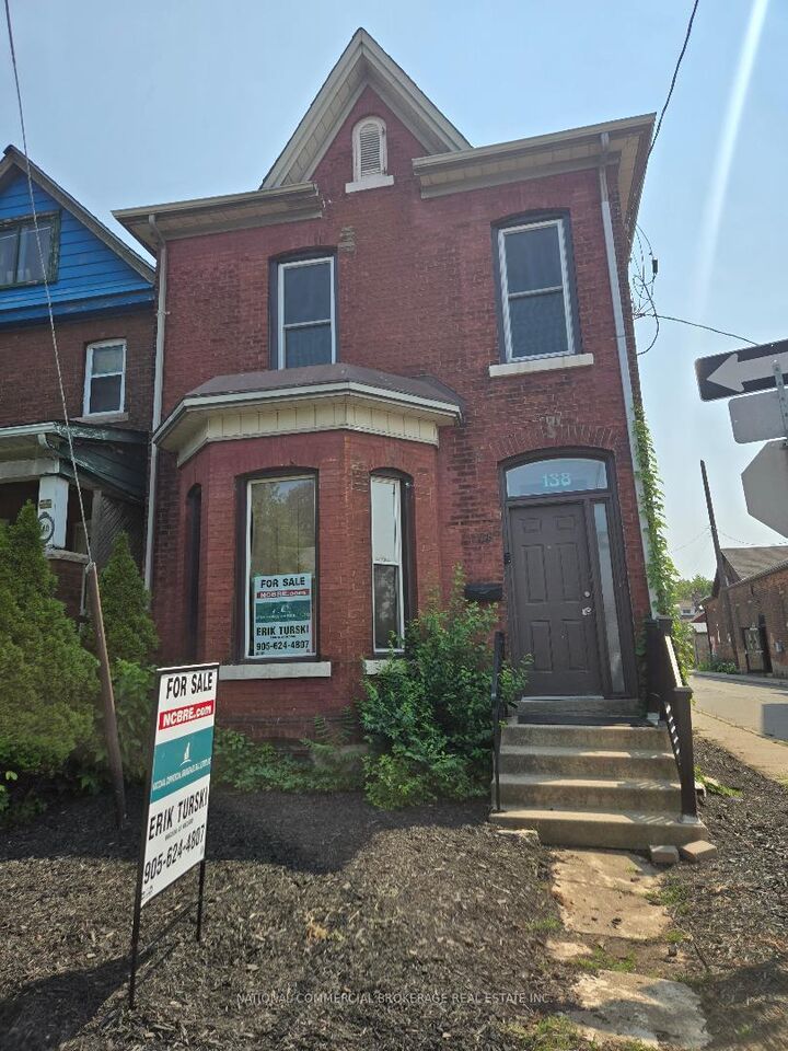 Photo de la propriété: 138 Victoria Avenue N ON L8L 5E8