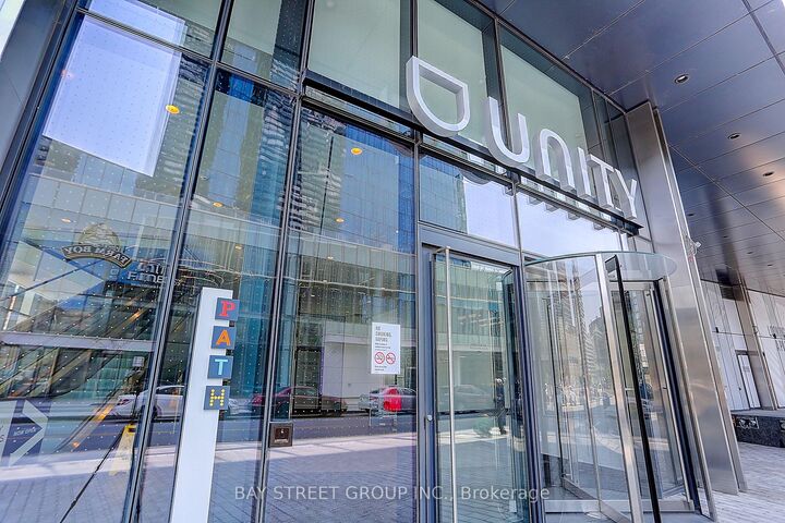 Property Photo:  55 Cooper Street 3612  ON M5E 0G1 