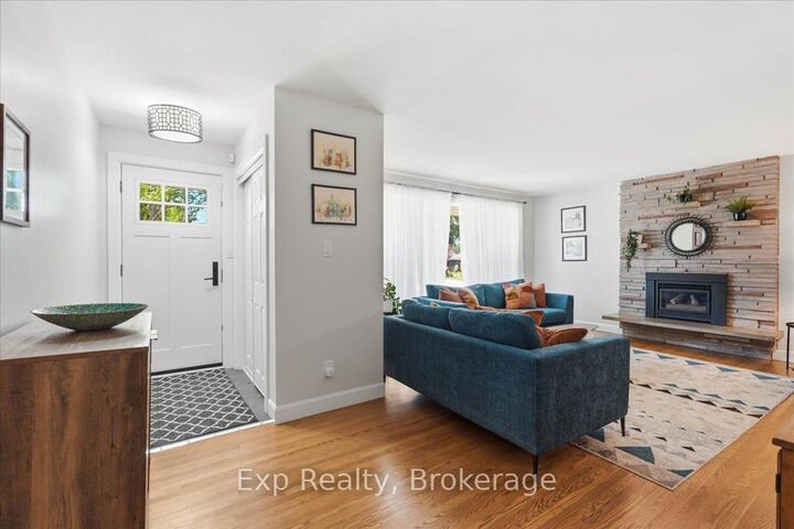 Property Photo:  48 Melrose Crescent  ON K8N 1X9 