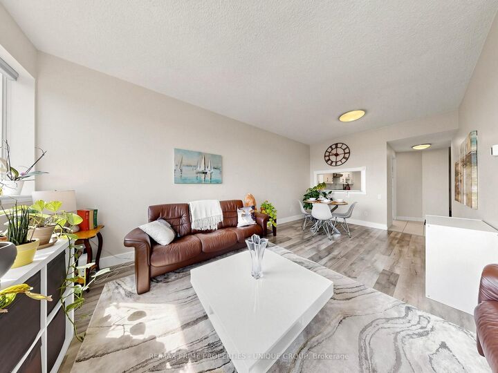Property Photo: 2460 Eglinton Avenue E Ph12 ON M1K 5J7