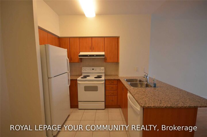 Property Photo: 60 Disera Drive 105 ON L4J 9G1