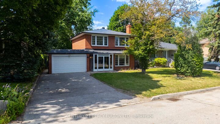 6 Donna Court — photo 1