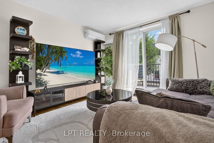 Property Photo:  50 Burnside Avenue 203  ON K1Y 2M2 
