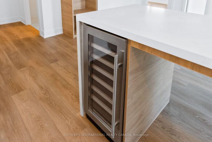 Property Photo:  200 Redpath Avenue 3605  ON M4P 0E6 