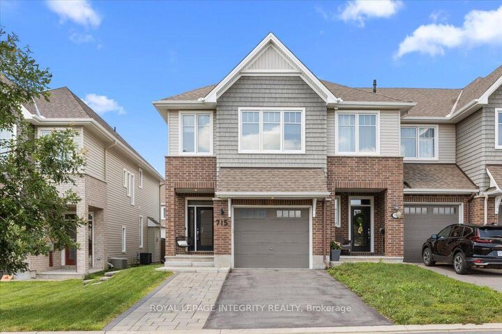 715 Cap Diamant Way — photo 1