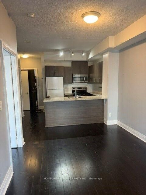 Property Photo: 17 Kenaston Gardens 418 ON M2K 0B9